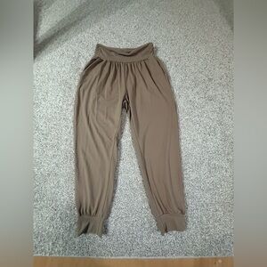 Brown / Tan Super Soft  Loose Fitting Baggy UEU Yoga Jogger Pants – Size Medium